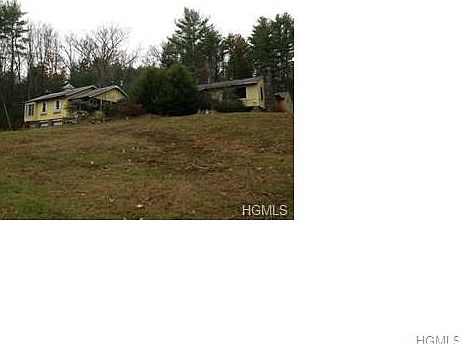 1st image of 11 Waldweg Dr