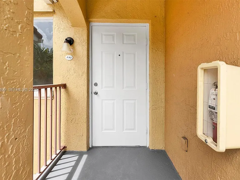 7851 NW 6th St #205-B — Photo 33