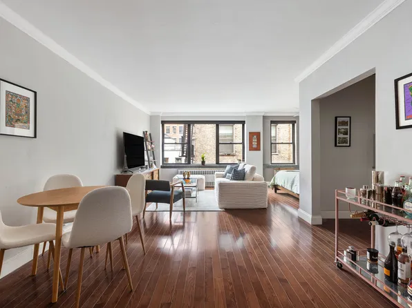 49 West 12th Street image 1 of 9