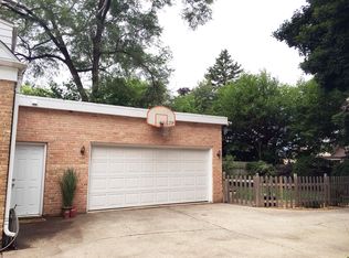 531 Kendall Ln, Dekalb, IL 60115