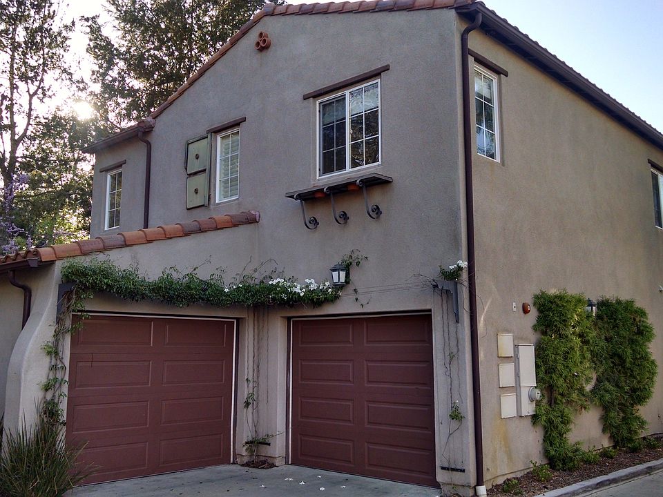 2 car garage - (singles two(2) car garage)