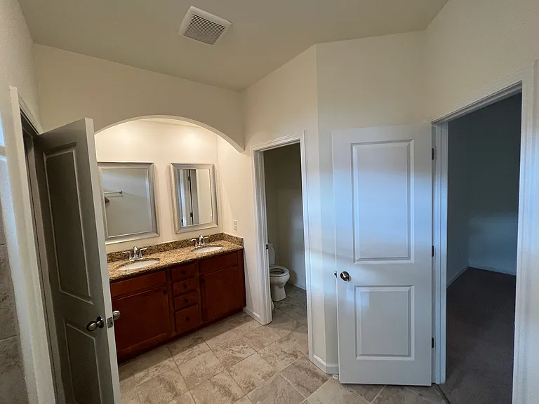 1013 Delight Dr — Photo 17