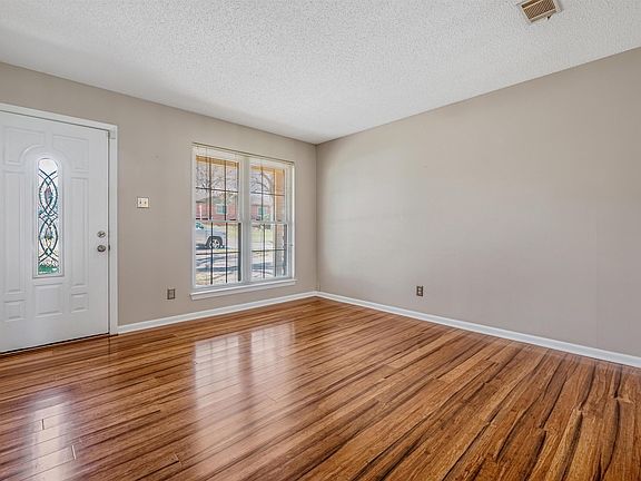 2nd image of 8908 Merrymen Rd