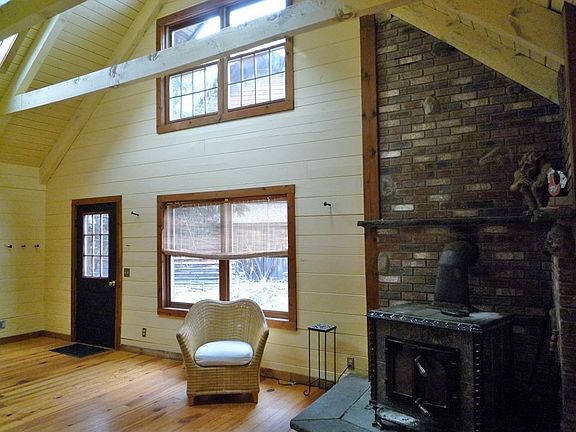 Log Home Greatroom