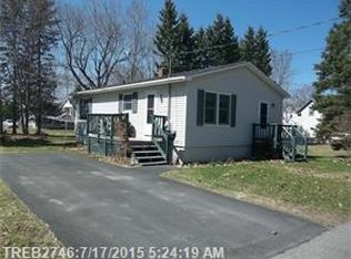 23 Spring St, Calais, ME 04619