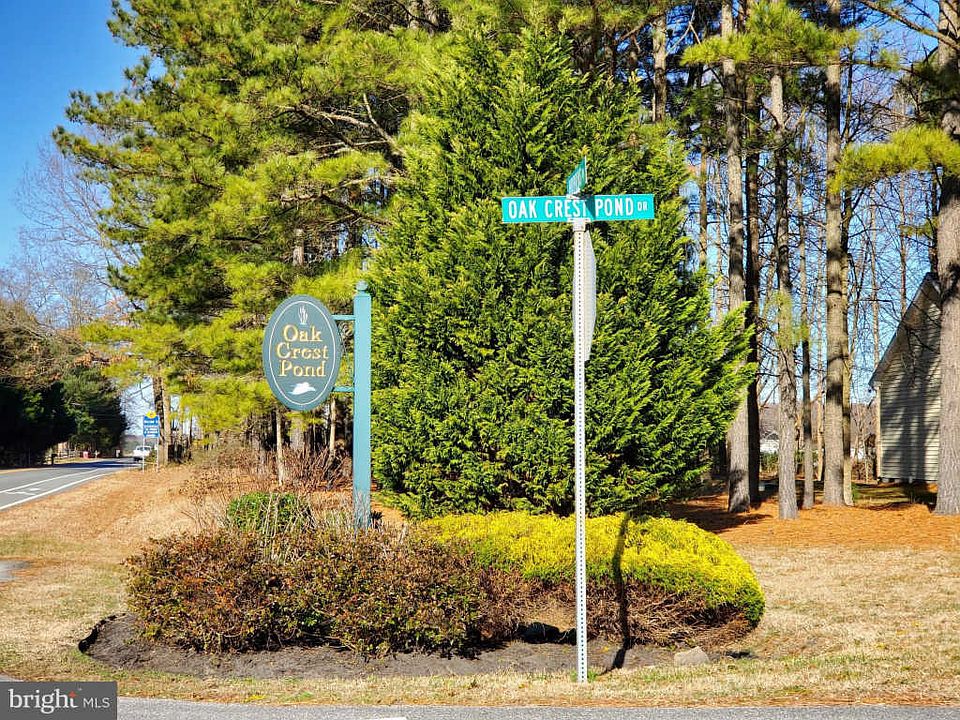 1st image of 7 Oak Crest Pond Dr