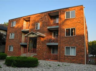 3044 Sandwich St #203, Windsor, ON N9C1A4