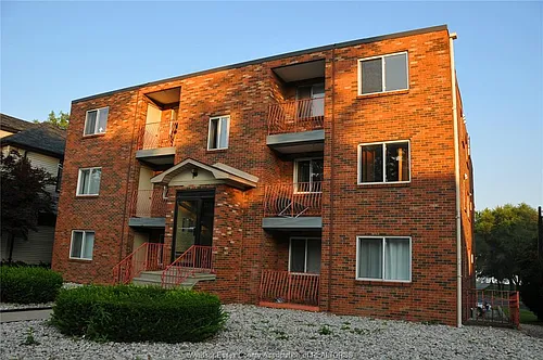 3044 Sandwich St #203 Photo 1