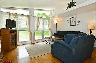 2nd image of 601 Crest Ct