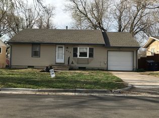413 W Oak St, Junction City, KS 66441