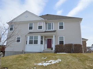92 Indian Field Dr, Hamburg, NJ 07419