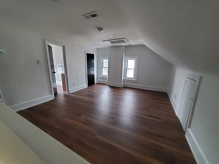 404 N Charlotte St #2 — Photo 4