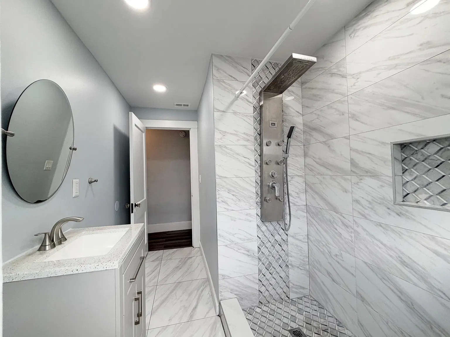 520 Hampton Rd — Photo 2