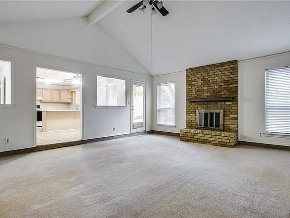 4th image of 4805 Bonneville Dr