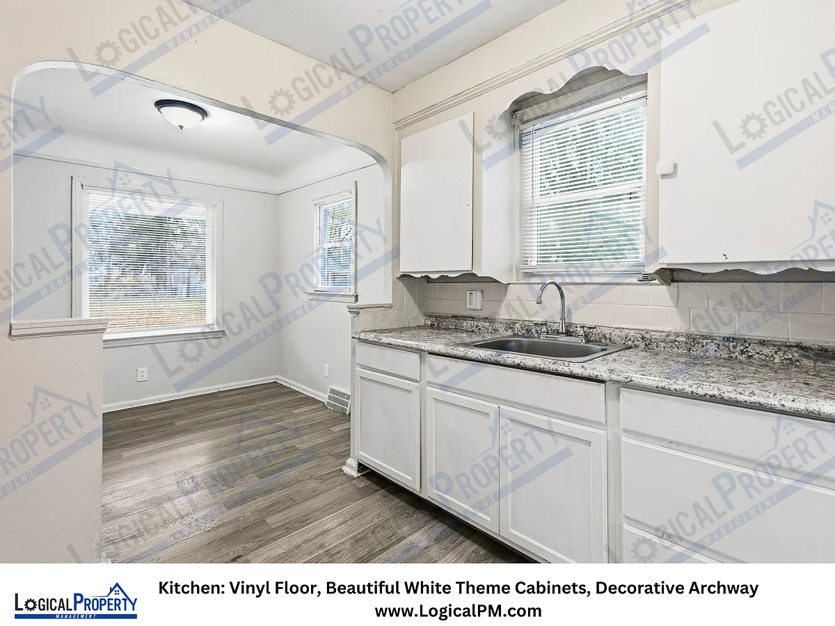 2_Kitchen - 18205 Stout St