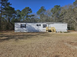 132 Chester White Dr, Seven Springs, NC 28578