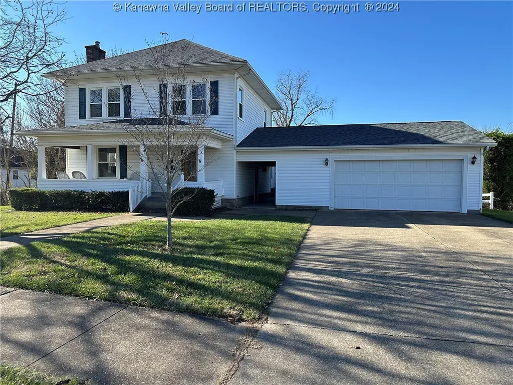 1901 Mount Vernon Ave photo 1