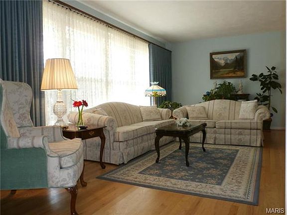 4th image of 11735 Doverhill Dr