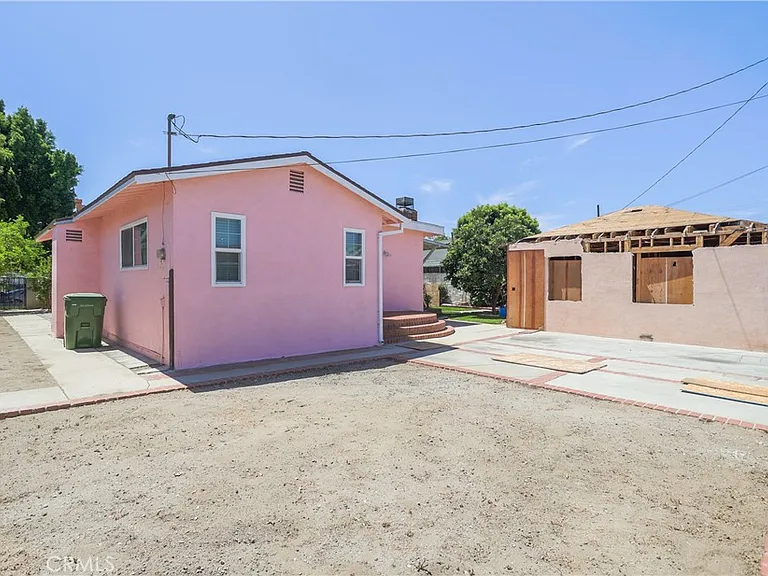 13951 Terra Bella St — Photo 20