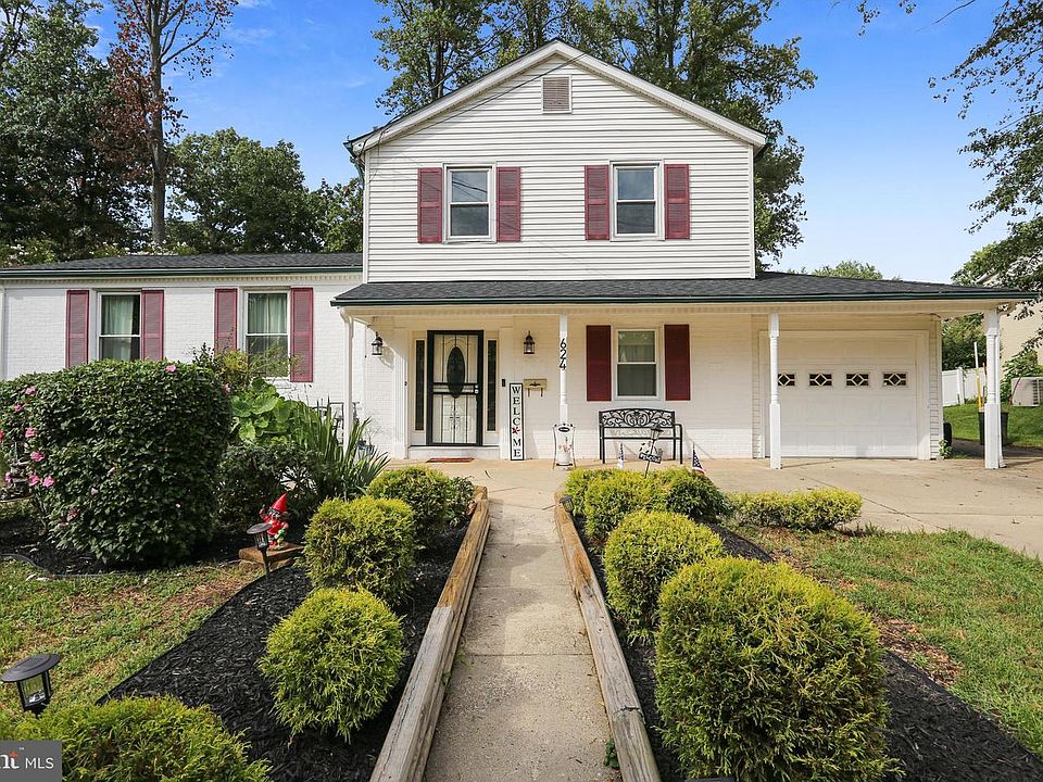 1st image of 624 Warfield Dr