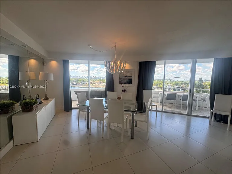 5151 Collins Ave #923 — Photo 5