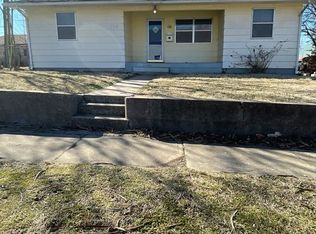 214 S Tom St, Webb City, MO 64870