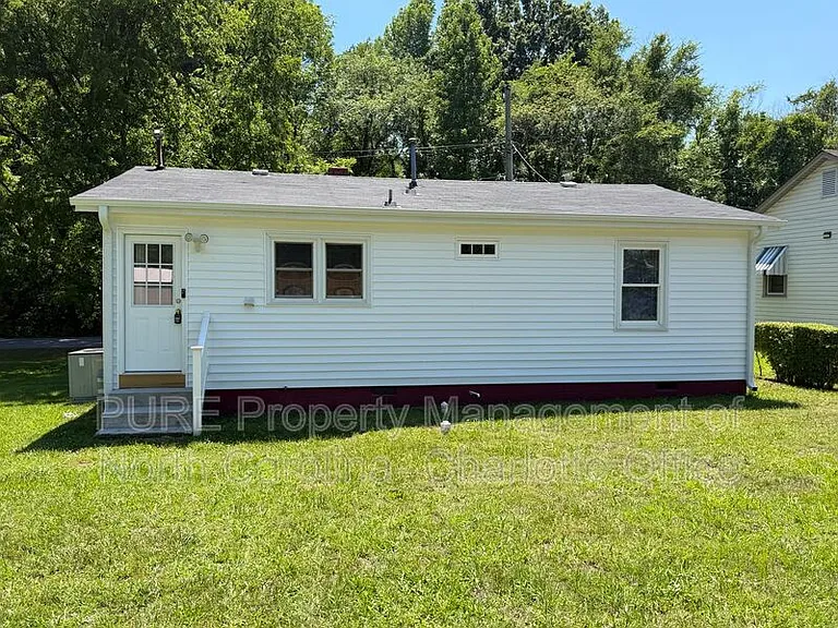 680 Tulsa Ct NW — Photo 24