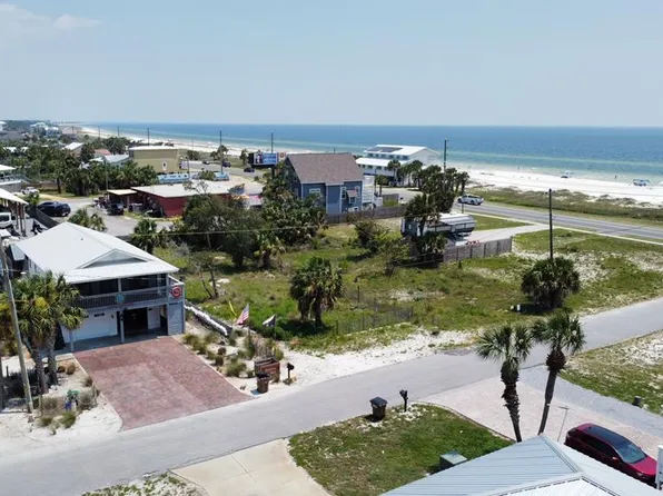126 Magellan St, Port Saint Joe, FL 32456