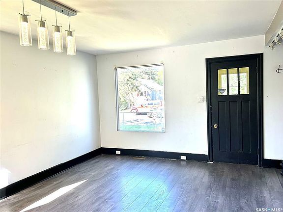 4th image of 537 7th St E