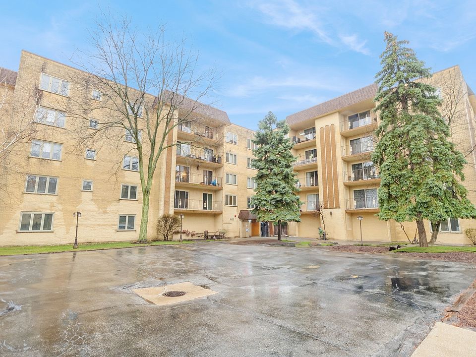 1st image of 6455 W Belle Plaine Ave APT 201
