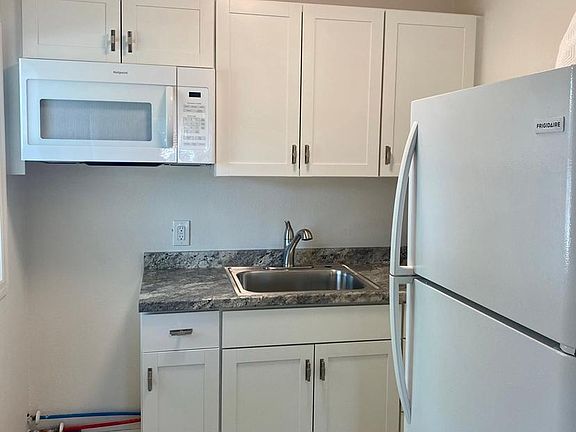 2nd image of 2802 E Clark St APT A
