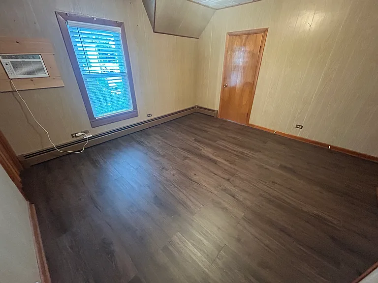 219 Mammoth Rd #1 — Photo 5