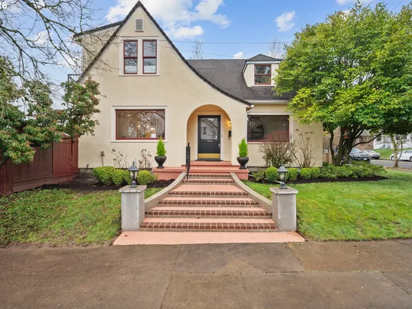 1706 SE Knapp St, Portland, OR 97202