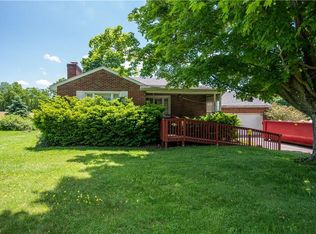 8131 Leffingwell Rd, Canfield, OH 44406