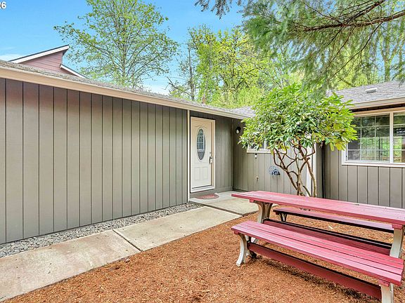 5th image of 9505 SW 50th Ave