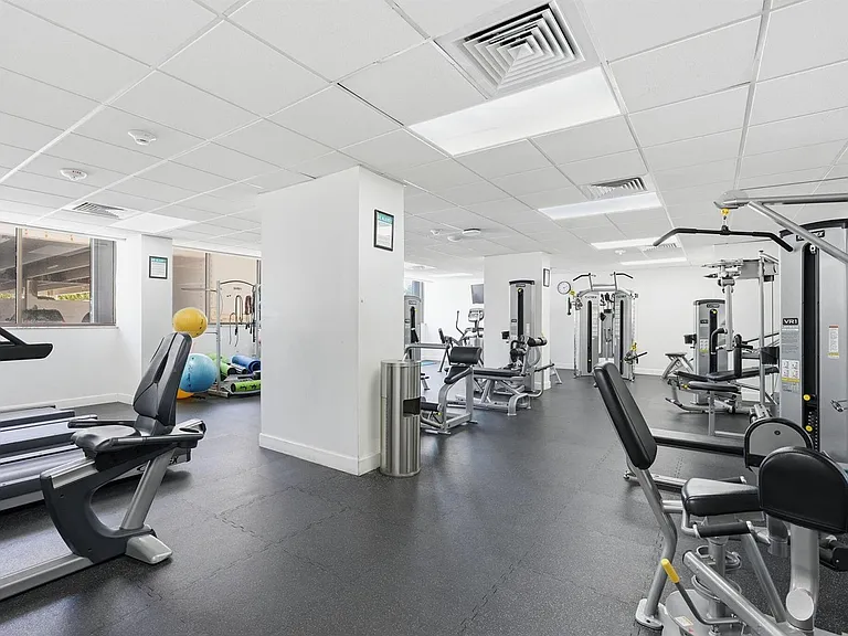 5600 N Flagler Dr #1110 — Photo 38