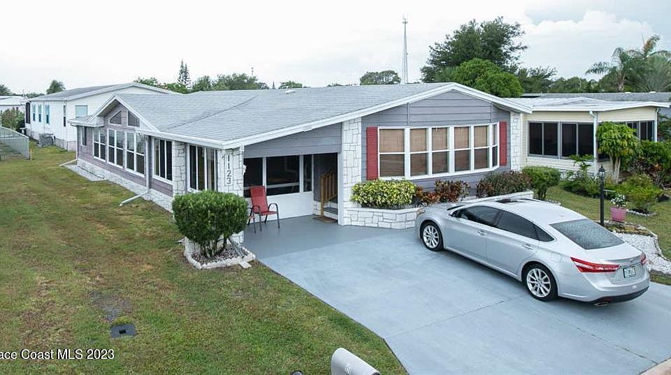 1st image of 1123 Sabal Palm Ln