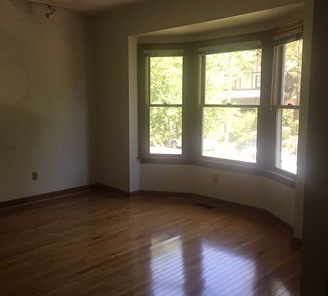 2nd image of 823 Park St