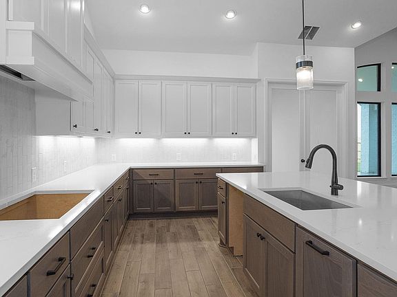 3rd image of 21931 Golden Azalea Dr