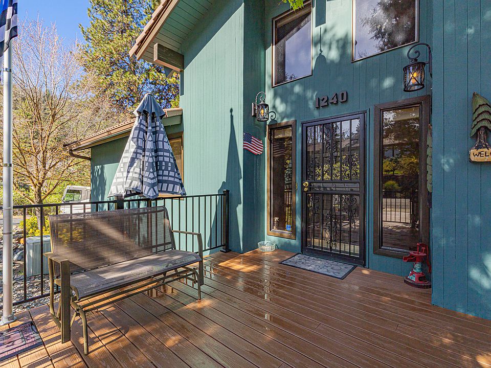 1st image of 1240 Vista Way