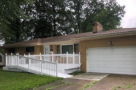 3rd image of 3406 Sandalwood Ct