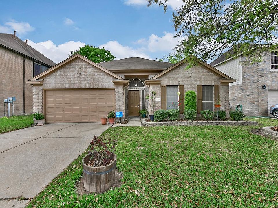 1st image of 14422 Pelican Marsh Dr