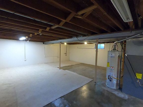 2nd image of 245 Garnet St
