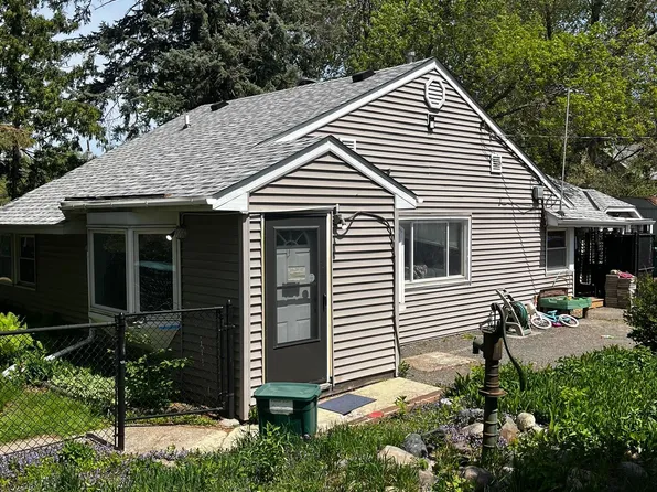 4335 4th St NE, Columbia Heights, MN 55421