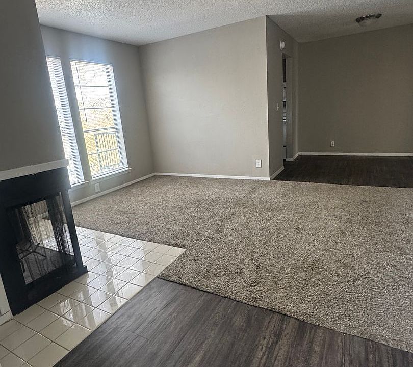 1st image of 2417 E 55th Pl #28
