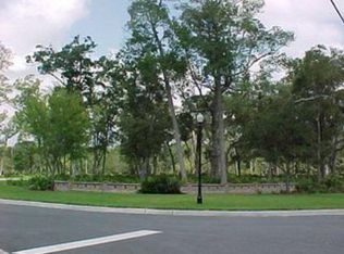 304 Lake Stillwater Dr, Saint Simons Island, GA 31522