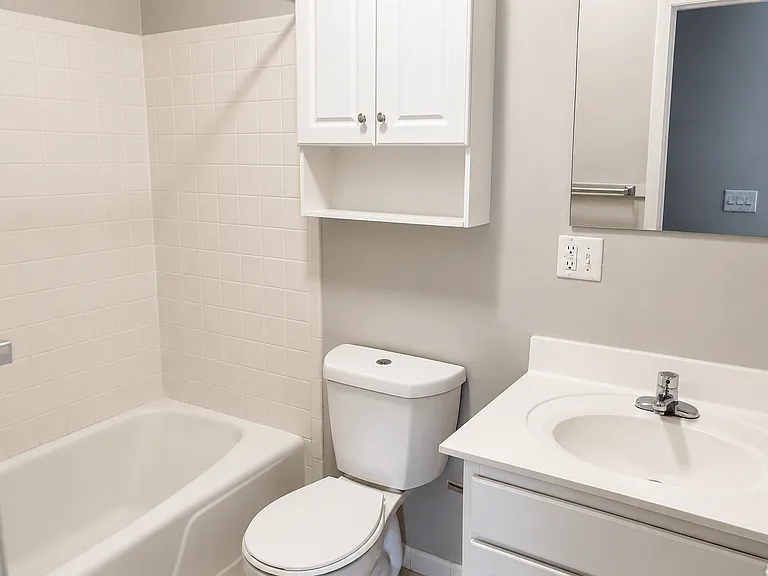 Country Manor Apartment Homes — Photo 19