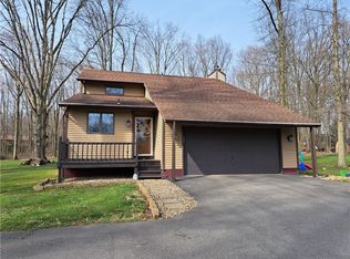4072 Mitchell Rd, New Castle, PA 16105