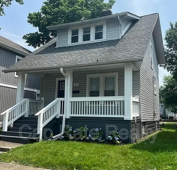 1476 N 6th St — Photo 2