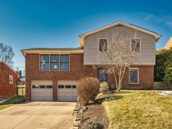 574 Clemson Dr, Pittsburgh, PA 15243